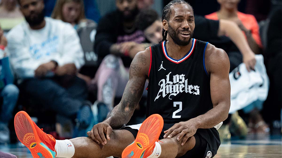 Kawhi Leonard to fling over 3rd sport of Clippers-Mavs sequence with knee rupture | Undisputed