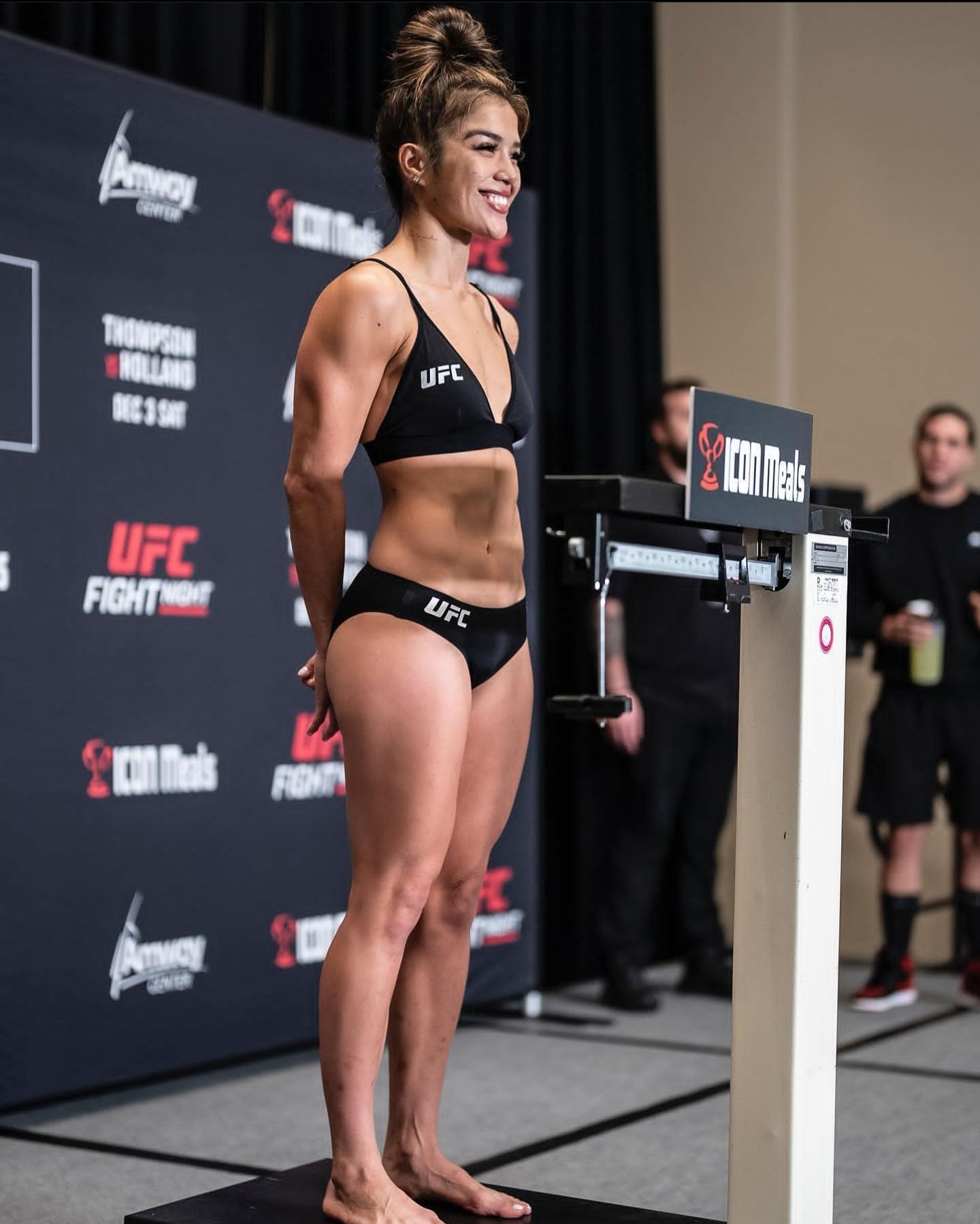 Tracy Cortez cuts hair to develop weight at UFC Denver