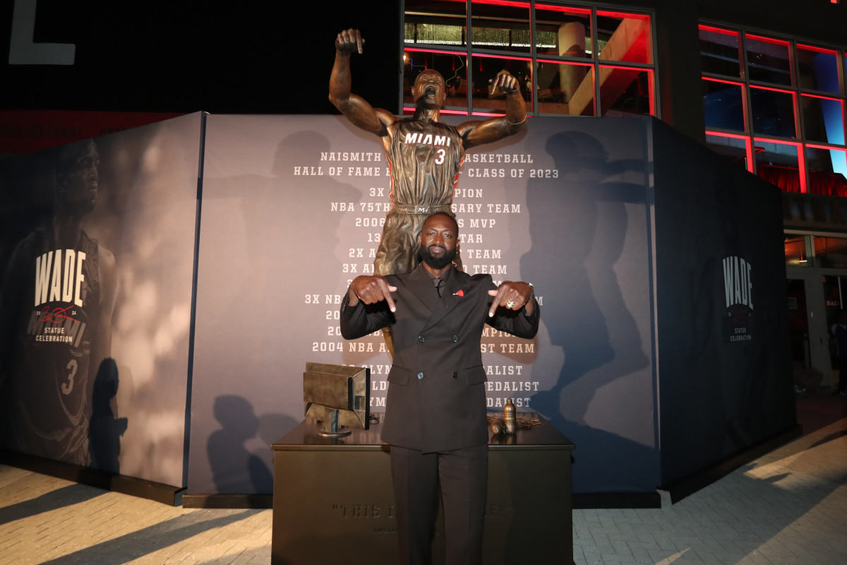 Dwyane Wade defends his Heat statue: ‘It salvage no longer deserve to peer adore me’