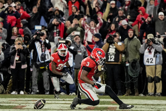 No. 6 Georgia rallies to beat Georgia Tech 44-42 in eighth extra time, bolsters playoff hopes