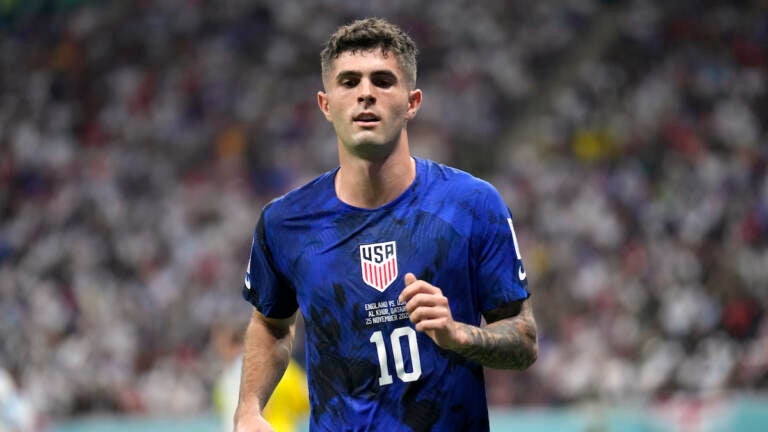 Christian Pulisic limps out of AC Milan match, sparking new injury fears